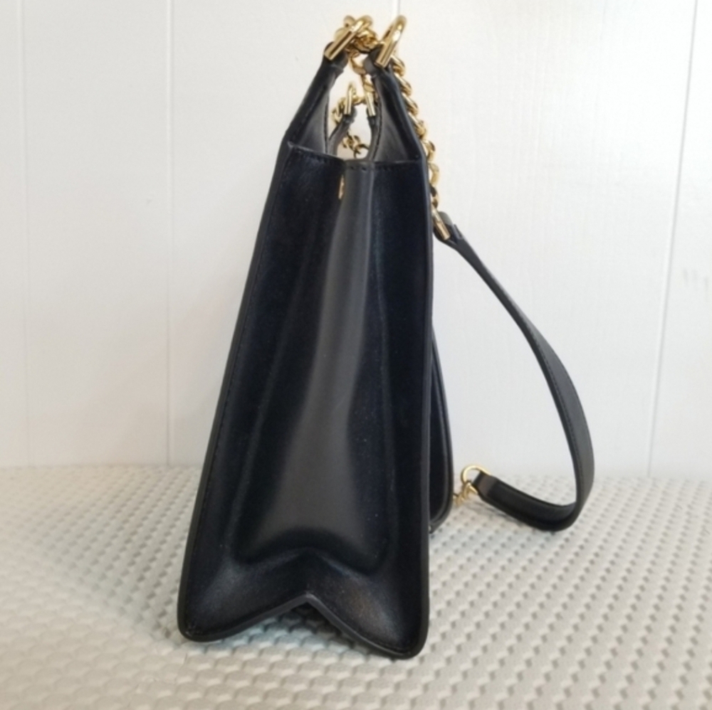Michael Kors Black Embossed Shoulder Bag with Gold Chain - Picture 3 of 15
